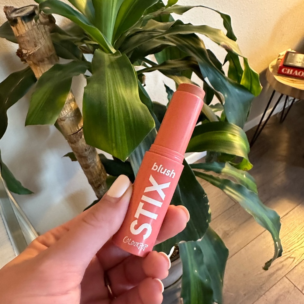 Colourpop blush stix in Aloha